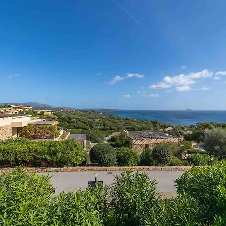 Apartment Blue Skyline | Sea View Terrace In Portisco *