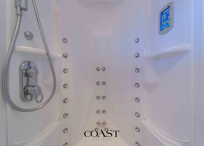 Blueskyline- Vista Mare, Doccia Idromassaggio, A/c Olbia